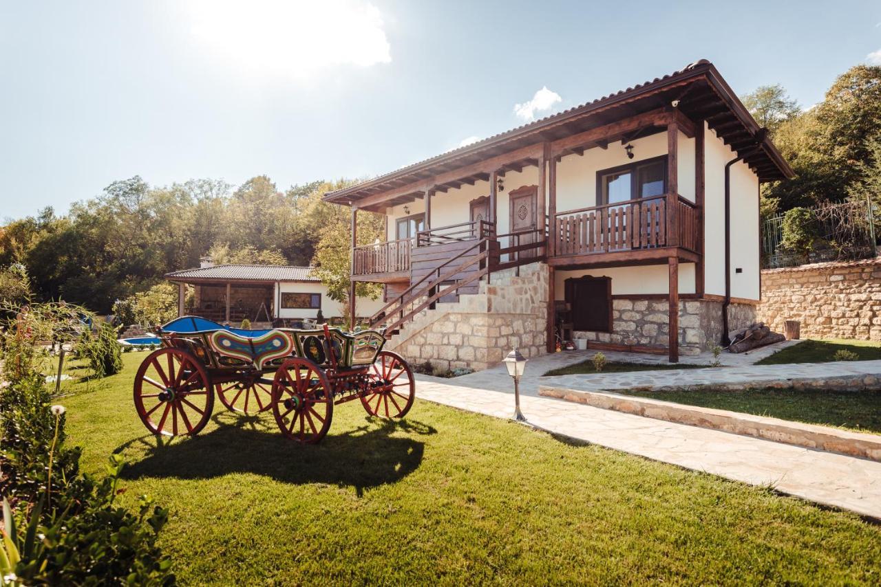 Guest House Hristova Kashta - Христова Къща Cherni Vrŭkh Eksteriør bilde