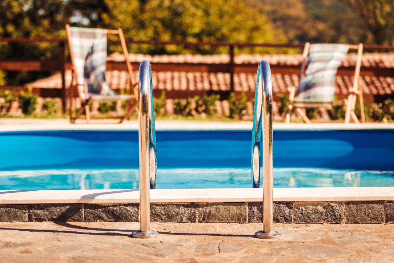 Guest House Hristova Kashta - Христова Къща Cherni Vrŭkh Eksteriør bilde