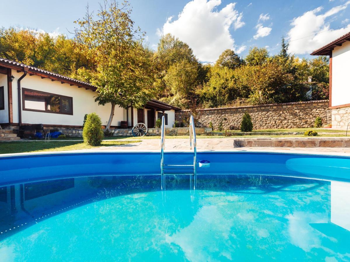 Guest House Hristova Kashta - Христова Къща Cherni Vrŭkh Eksteriør bilde