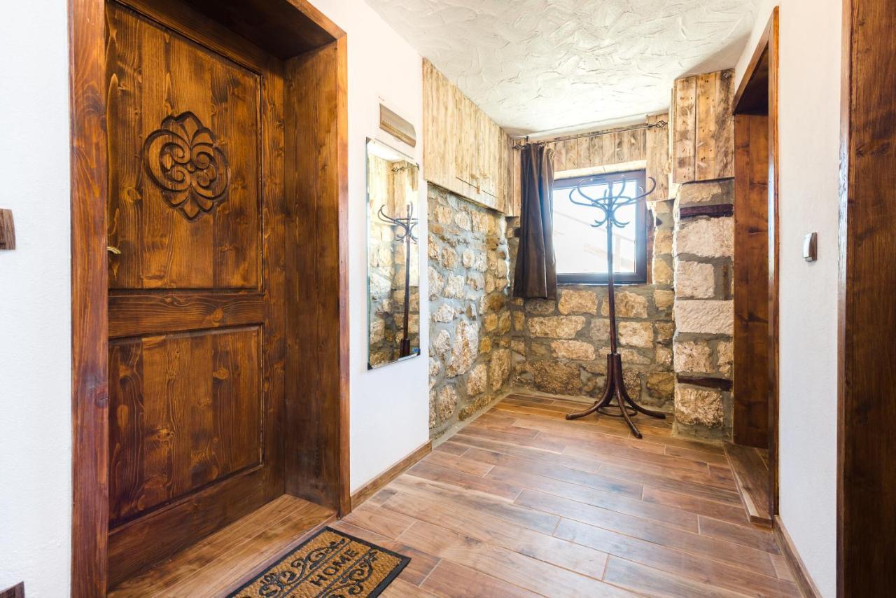 Guest House Hristova Kashta - Христова Къща Cherni Vrŭkh Eksteriør bilde