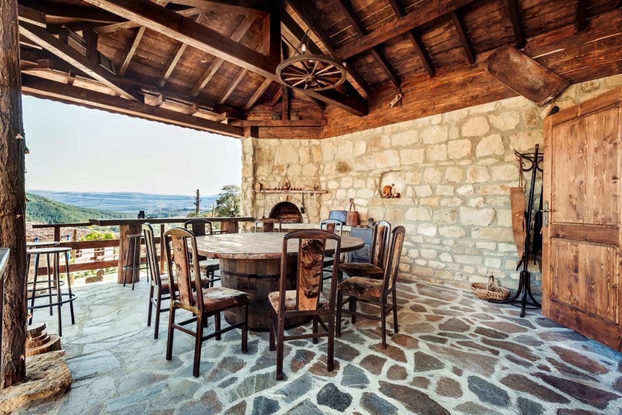 Guest House Hristova Kashta - Христова Къща Cherni Vrŭkh Eksteriør bilde