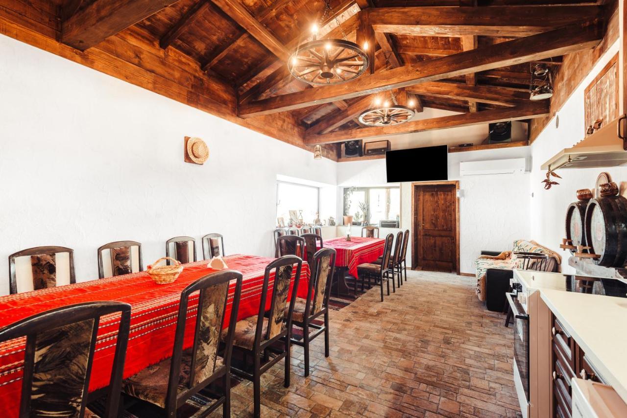Guest House Hristova Kashta - Христова Къща Cherni Vrŭkh Eksteriør bilde
