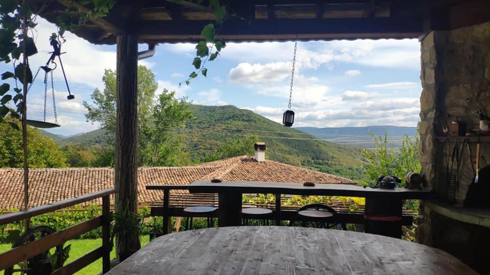 Guest House Hristova Kashta - Христова Къща Cherni Vrŭkh Eksteriør bilde