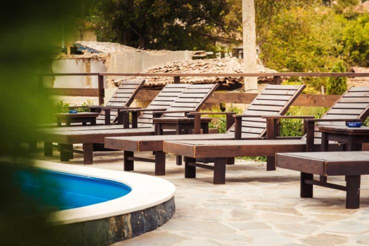 Guest House Hristova Kashta - Христова Къща Cherni Vrŭkh Eksteriør bilde
