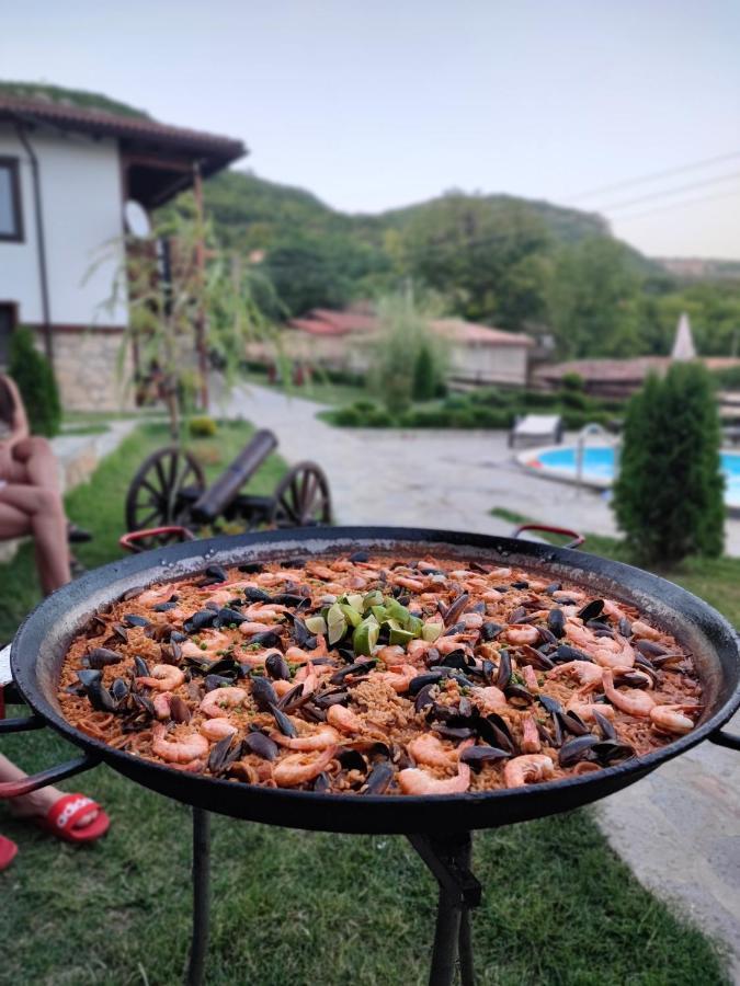 Guest House Hristova Kashta - Христова Къща Cherni Vrŭkh Eksteriør bilde