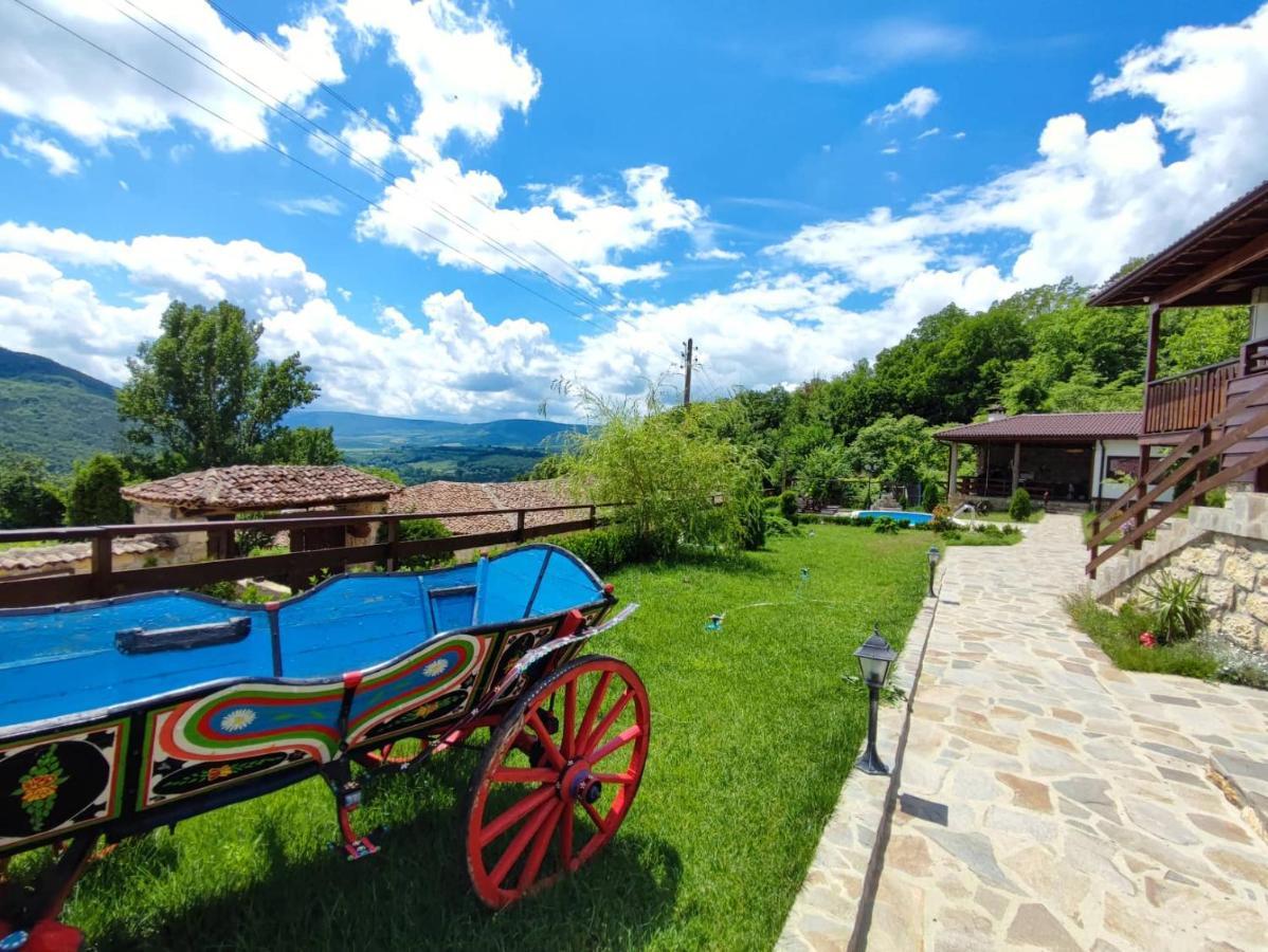 Guest House Hristova Kashta - Христова Къща Cherni Vrŭkh Eksteriør bilde